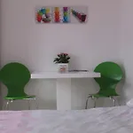 Nina شقة زادار